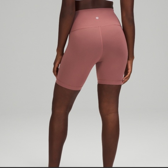 Lululemon Wunder Under Shorts - Picture 2 of 2